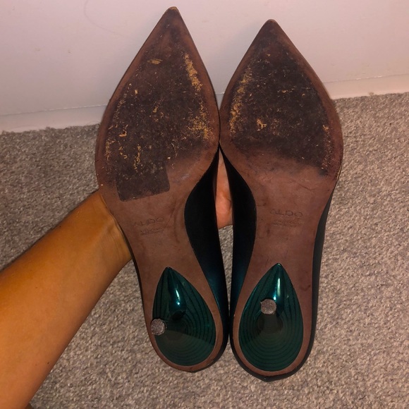 Metallic teal mermaid pumps size 6 🧜🏽‍♀️🤍 - Picture 6 of 17